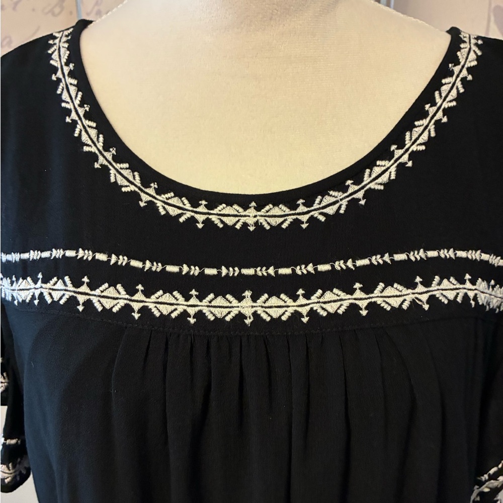 NEW Style & Co. Black Short-Sleeve Tunic Dress with White Embroidery - Picture 2 of 6